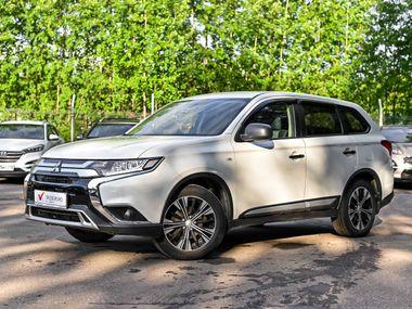 Mitsubishi Outlander 2020 года, 154 037 км - вид 1