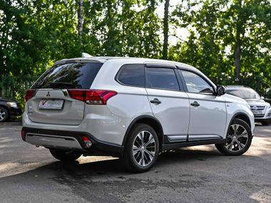 Mitsubishi Outlander 2020 года, 154 037 км - вид 2