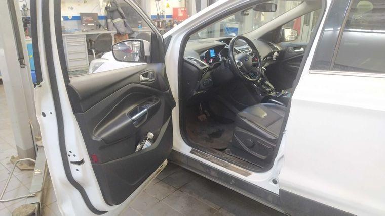 Ford Kuga,  - вид 3