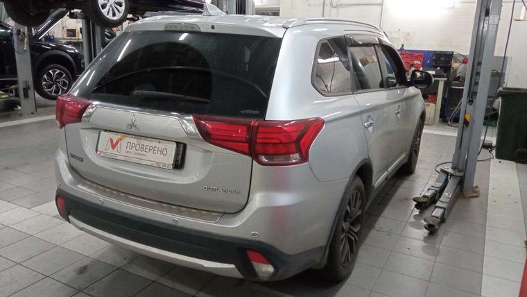 Mitsubishi Outlander,  - вид 2