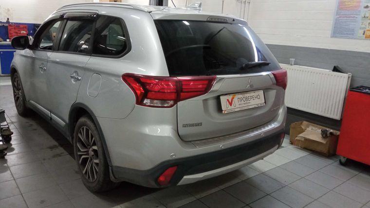Mitsubishi Outlander,  - вид 3