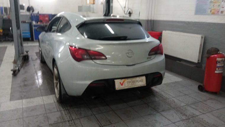Opel Astra GTC,  - вид 3