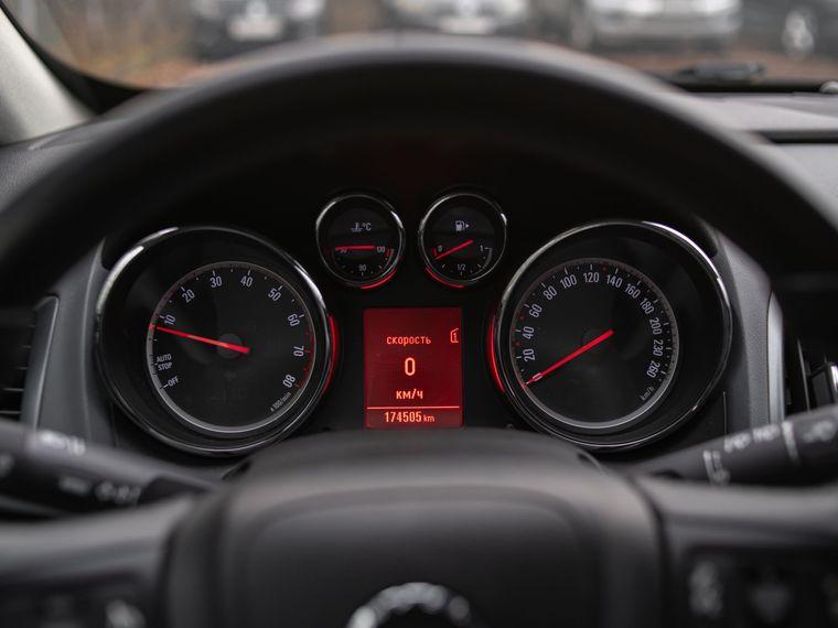 Opel Astra GTC,  - вид 4