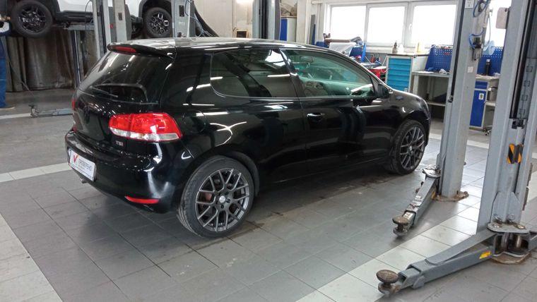 Volkswagen Golf,  - вид 2