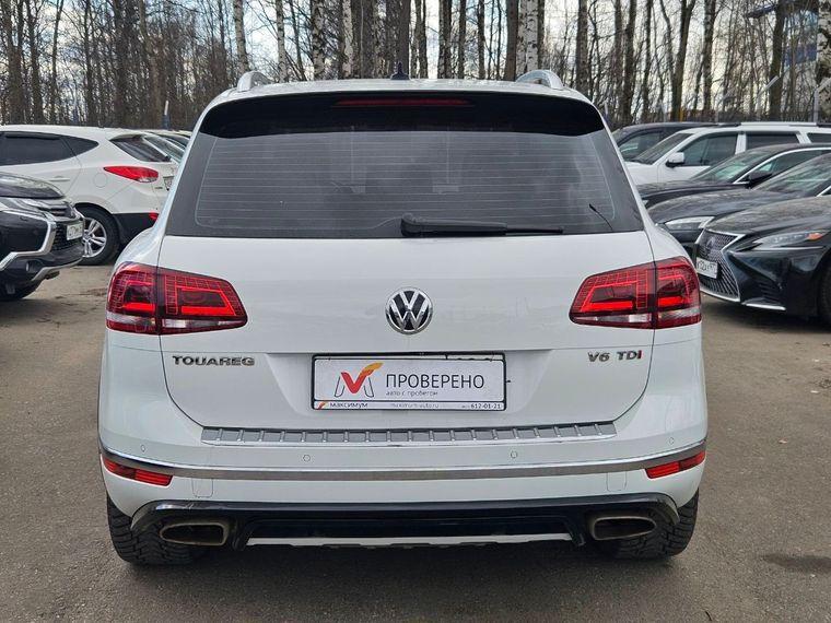 Volkswagen Touareg, 2017 - вид 4