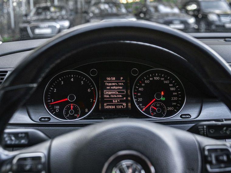 Volkswagen Passat,  - вид 4