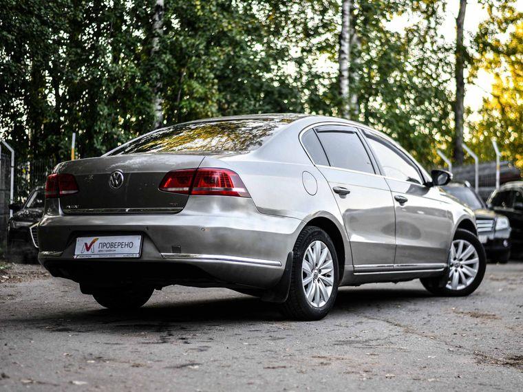 Volkswagen Passat 2012 года, 146 816 км - вид 2