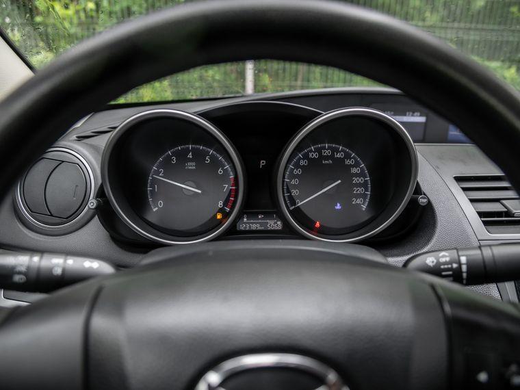 Mazda 3,  - вид 4