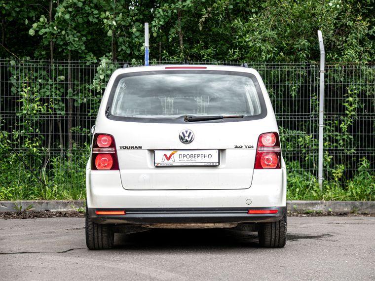 Volkswagen Touran,  - вид 3