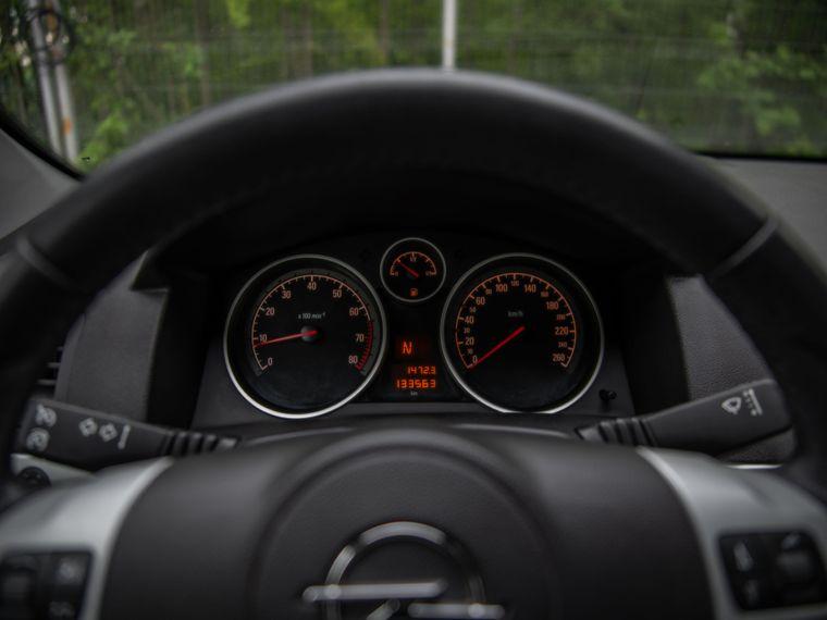 Opel Astra, 2011 - вид 4