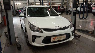 Kia Rio 2018 года, 71 500 км - вид 2