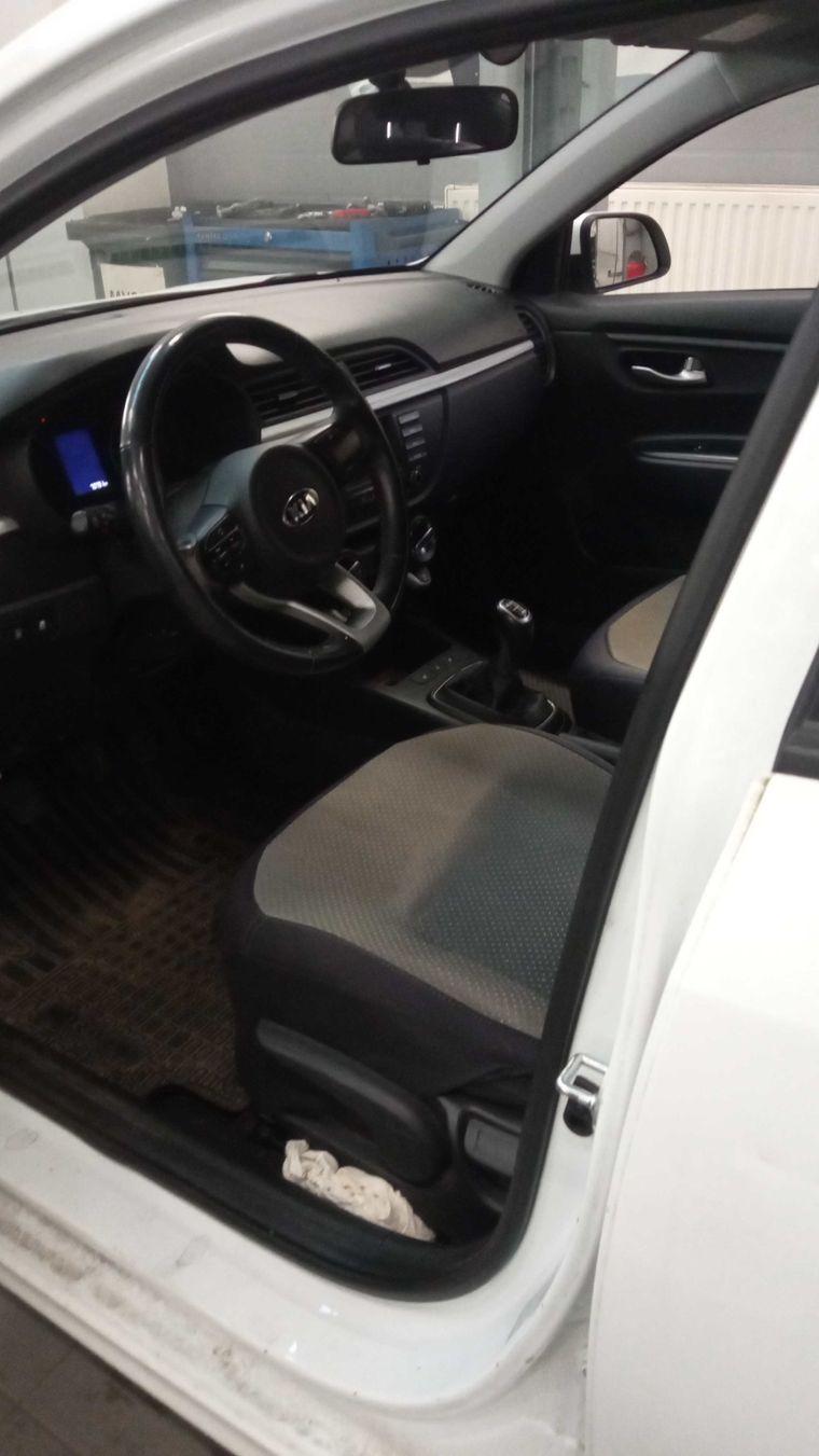 Kia Rio,  - вид 4