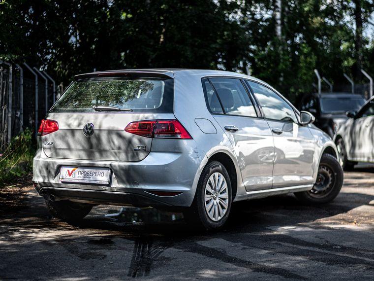 Volkswagen Golf,  - вид 1