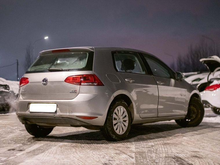 Volkswagen Golf,  - вид 1
