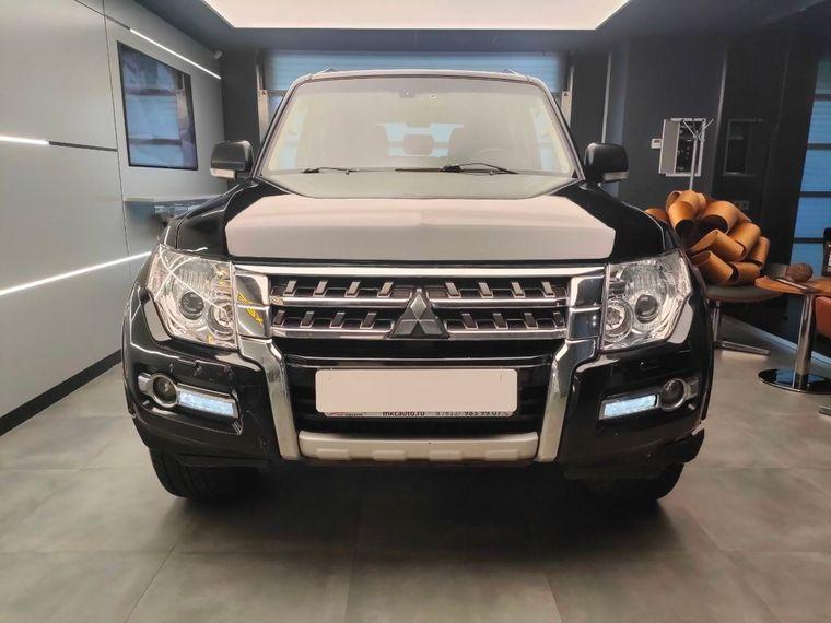 Mitsubishi Pajero,  - вид 1