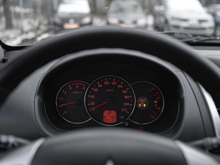 Mitsubishi Pajero Sport,  - вид 4