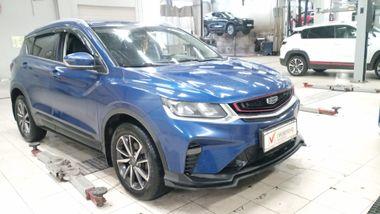 Geely Coolray 2021 года, 70 000 км - вид 2