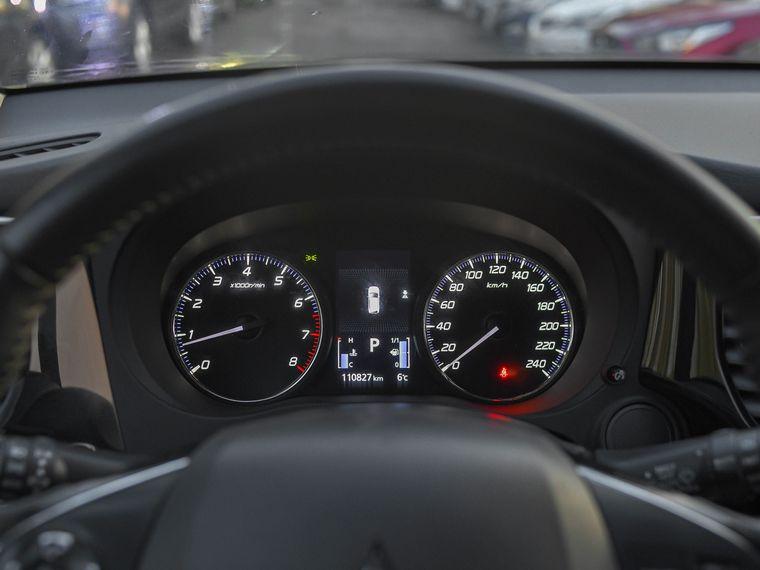 Mitsubishi Outlander,  - вид 4