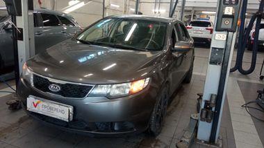 Kia Cerato 2010 года, 190 302 км - вид 1