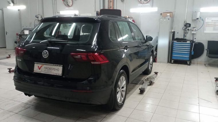 Volkswagen Tiguan,  - вид 1
