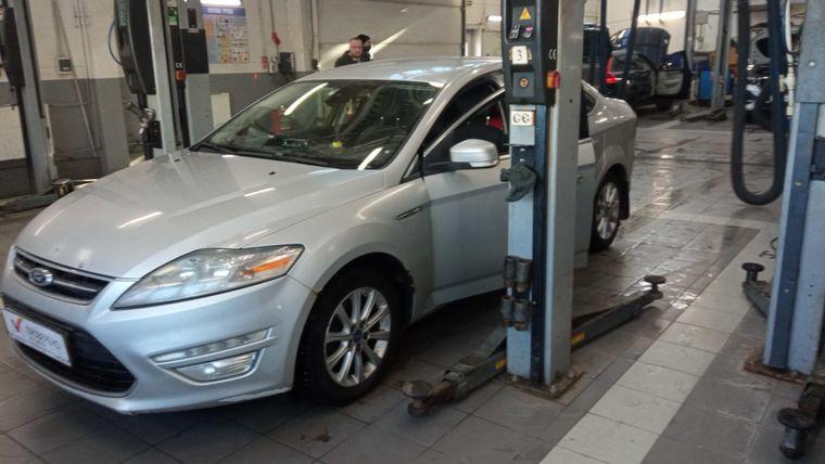 Ford Mondeo 2011 года, 311 093 км - вид 1
