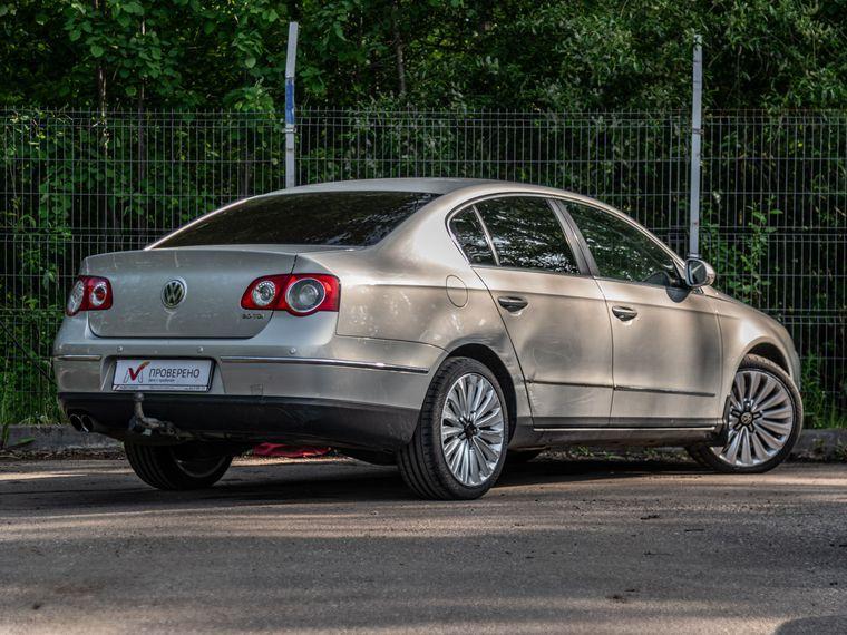 Volkswagen Passat, 2010 - вид 1