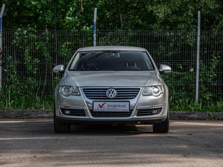Volkswagen Passat, 2010 - вид 2