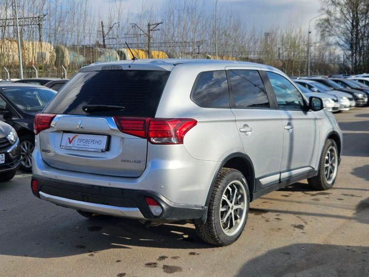 Mitsubishi Outlander, 2016 - вид 3