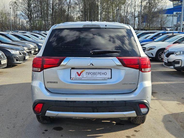 Mitsubishi Outlander, 2016 - вид 4