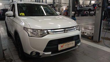Mitsubishi Outlander 2014 года, 134 017 км - вид 2