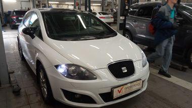 SEAT Leon 2012 года, 263 219 км - вид 2