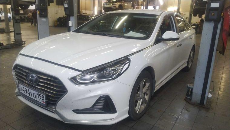 Hyundai Sonata 2018 года, 209 702 км - вид 1