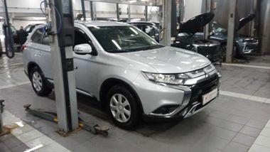 Mitsubishi Outlander 2020 года, 51 000 км - вид 2