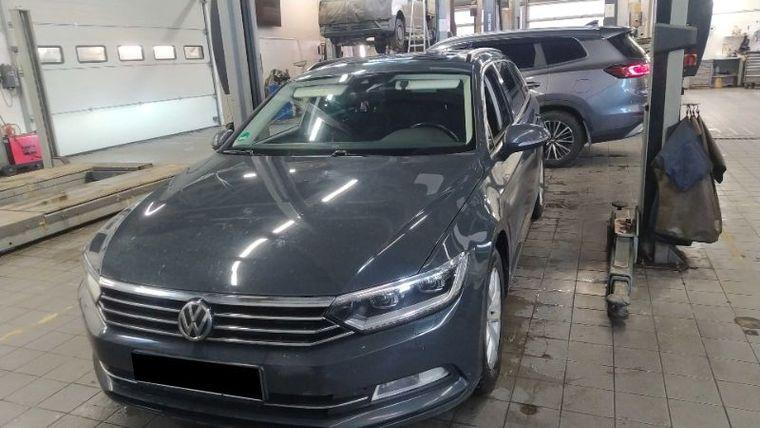 Volkswagen Passat 2019 года, 153 055 км - вид 1