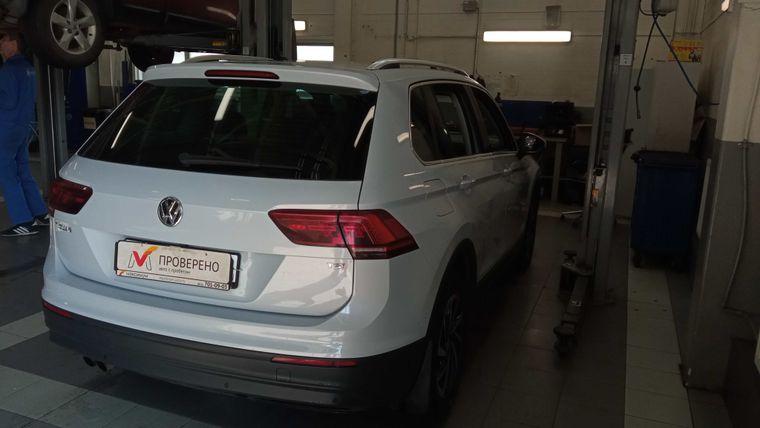 Volkswagen Tiguan, 2018 - вид 2