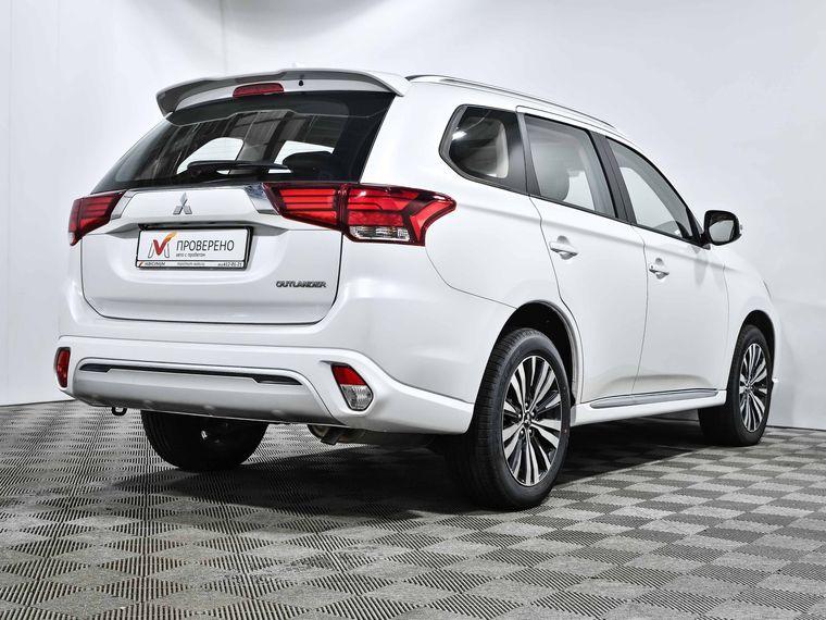 Mitsubishi Outlander, 2022 - вид 4