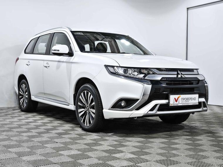 Mitsubishi Outlander, 2022 - вид 3