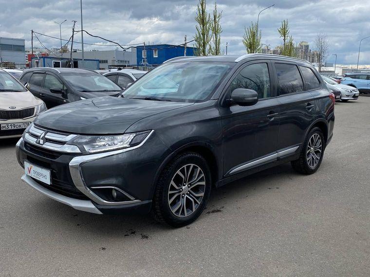Mitsubishi Outlander, 2015