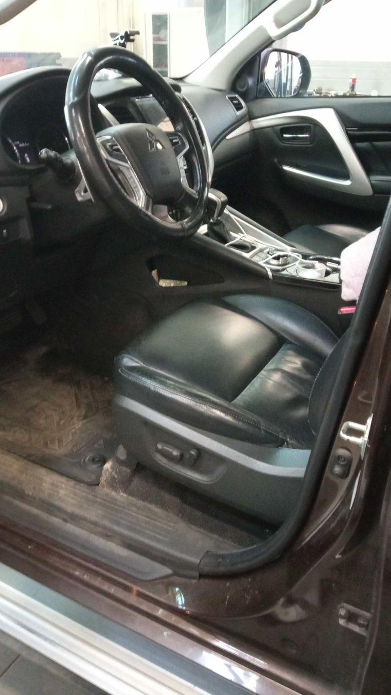 Mitsubishi Pajero Sport,  - вид 4