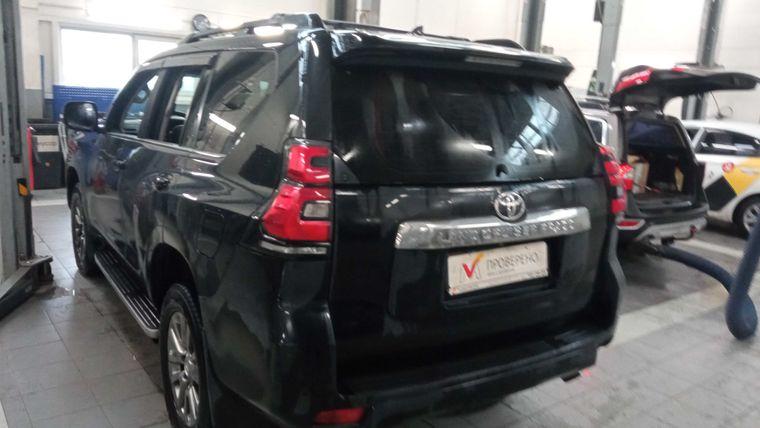 Toyota Land Cruiser Prado, 2017 - вид 3