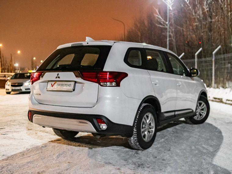 Mitsubishi Outlander 2020 года, 112 883 км - вид 2