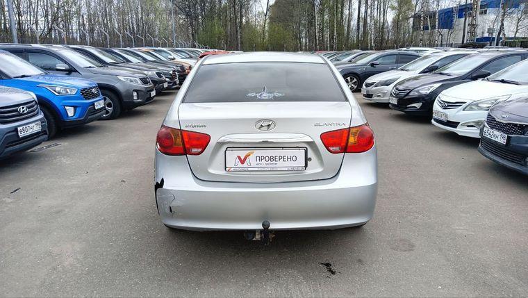 Hyundai Elantra, 2010 - вид 4