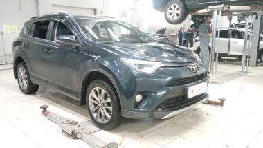 Toyota RAV4 2018 года, 145 342 км - вид 2