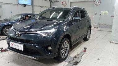 Toyota RAV4 2018 года, 145 342 км - вид 1