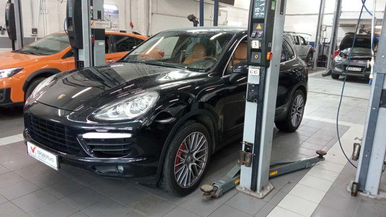 Porsche Cayenne Turbo, 2013