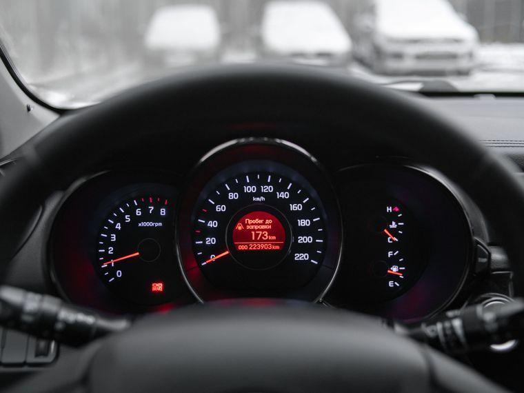 Kia Rio,  - вид 4