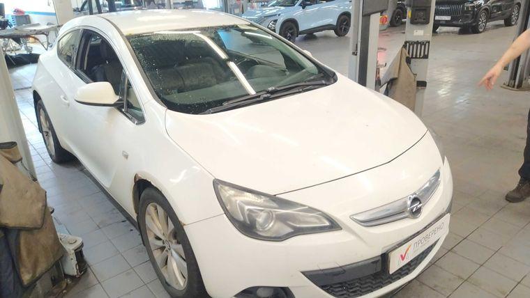 Opel Astra GTC 2012 года, 228 943 км - вид 2