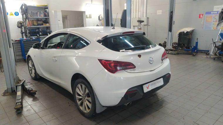 Opel Astra GTC,  - вид 3