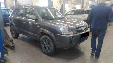 Hyundai Tucson 2008 года, 175 110 км - вид 2