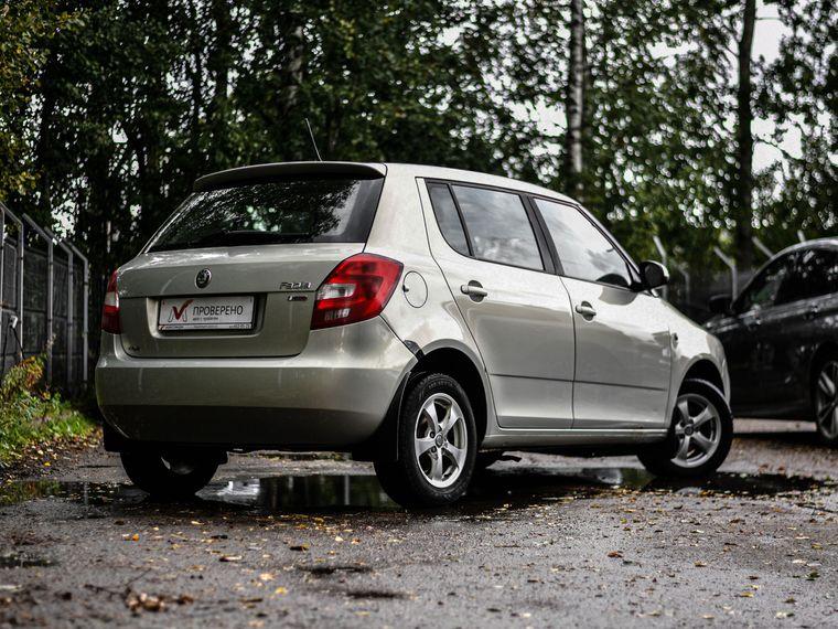 Skoda Fabia 2011 года, 180 000 км - вид 2